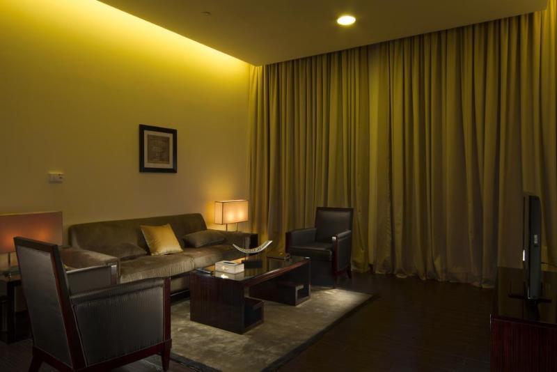 Zara Continental Hotel El-Huber Dış mekan fotoğraf