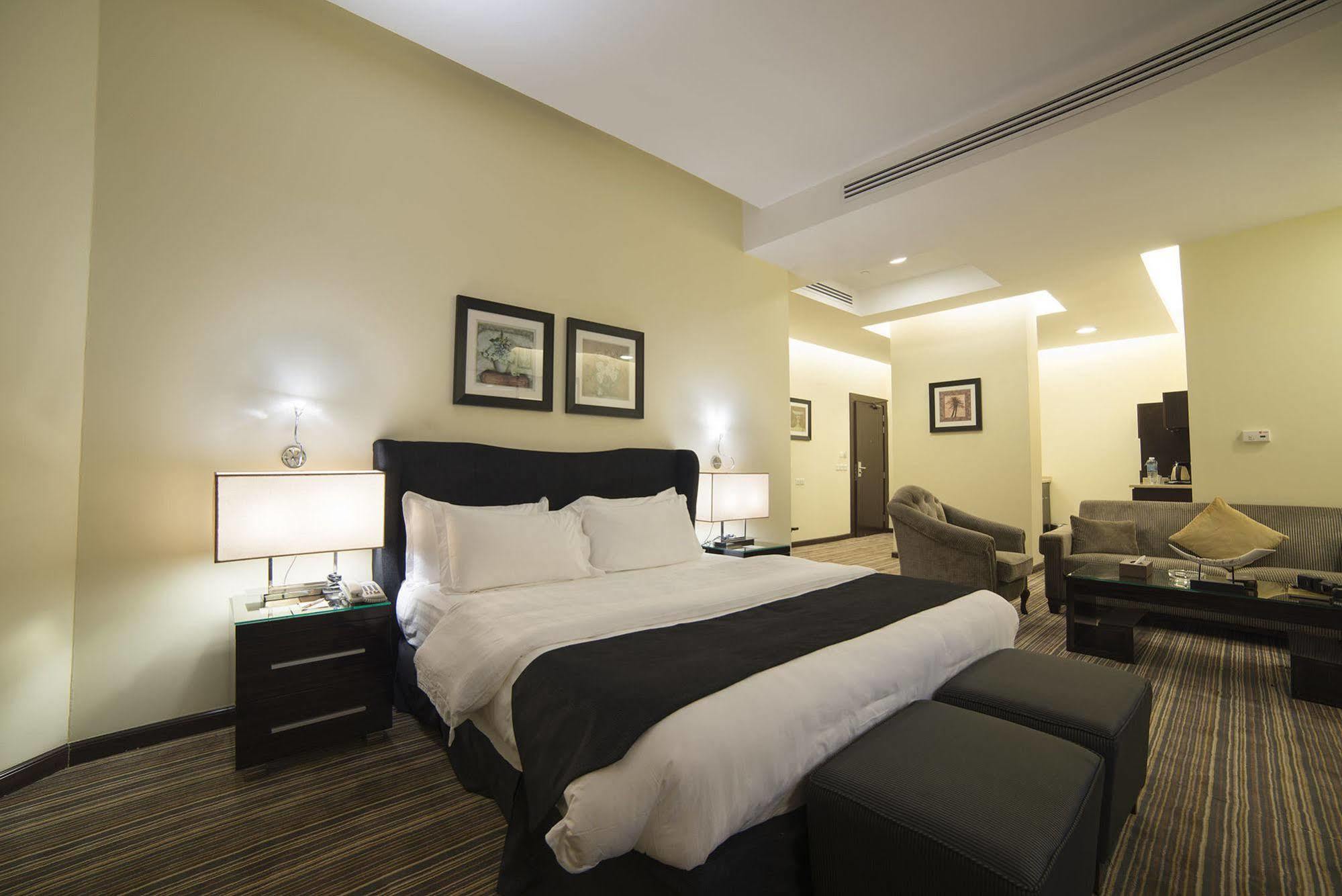 Zara Continental Hotel El-Huber Dış mekan fotoğraf